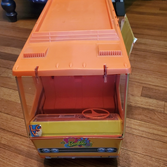 EUC 1971 MATTEL BARBIE COUNTRY CAMPER WITH ACCESSORIES. CROSS POSTED - Picture 2 of 11